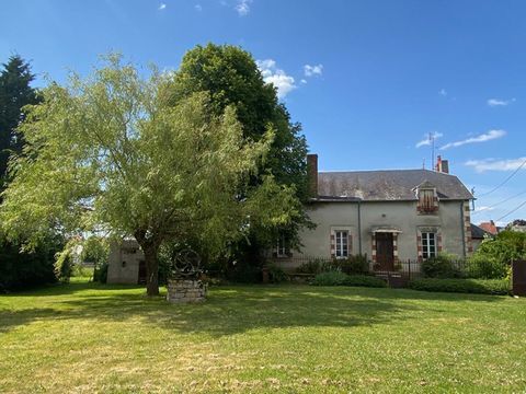   Belle propri�t� ancienne avec garages et grand terrain - Secteur calme Maison - 8 pi�ce(s) - 186 m�