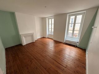  Appartement � louer 4 pi�ces 107 m�