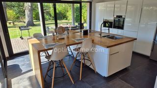  Maison � vendre 5 pi�ces 180 m�