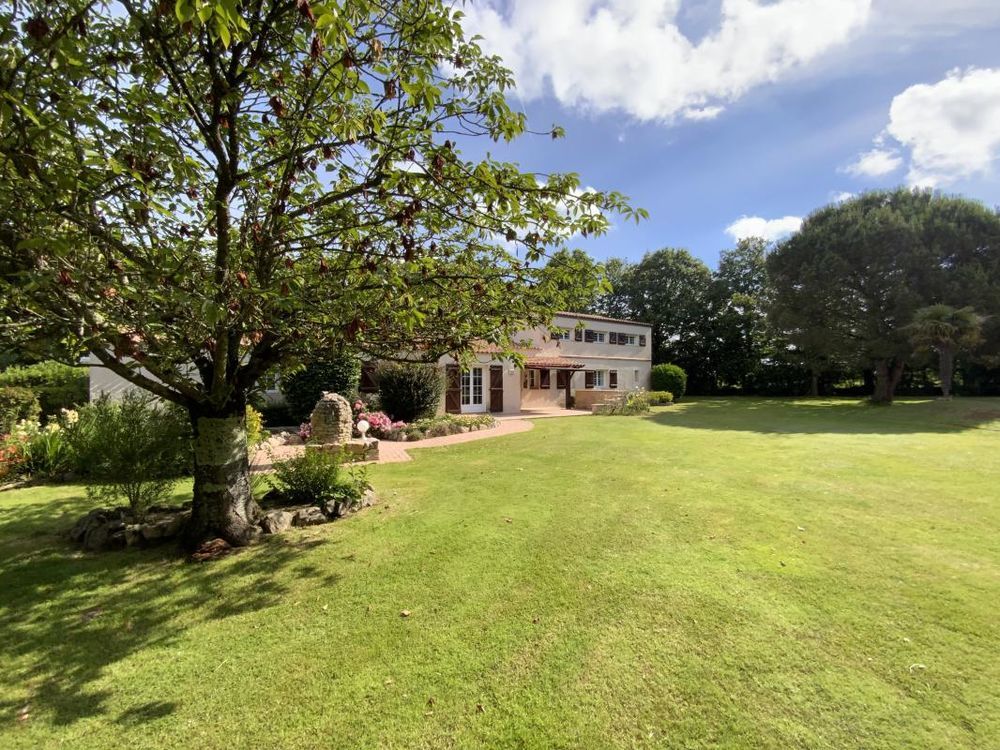 � vendre  Maison Les Sables-d'Olonne (85180)