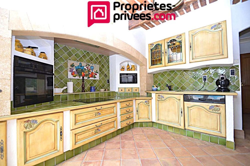 � vendre  Maison Figani�res (83830)