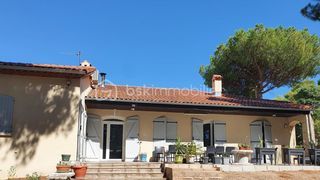  Maison � vendre 8 pi�ces 214 m�