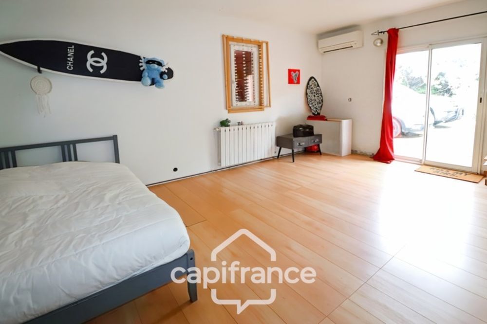 � vendre  Villa La Cadi�re-d'Azur (83740)