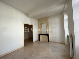  Immeuble � vendre 10 pi�ces 225 m�