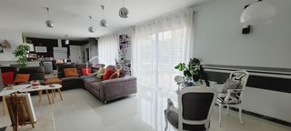  Propri�t�/ch�teau � vendre 9 pi�ces 240 m�