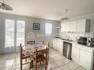  Immeuble � vendre 8 pi�ces 145 m�