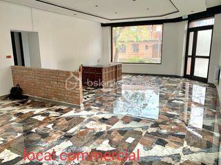  Immeuble � vendre 14 pi�ces 400 m�