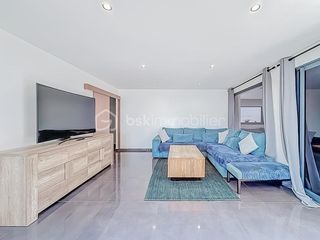  Maison � vendre 8 pi�ces 247 m�