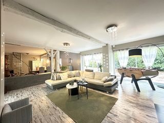  Maison � vendre 8 pi�ces 335 m�