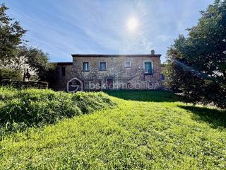  Maison � vendre 9 pi�ces 2600 m�