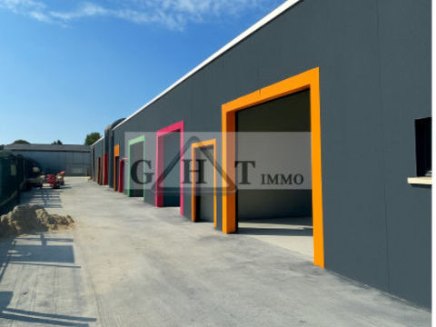 ENTREPOT A LOUER 105 M&sup2; A VAUX LE PENIL 1430 77000 Vaux le penil