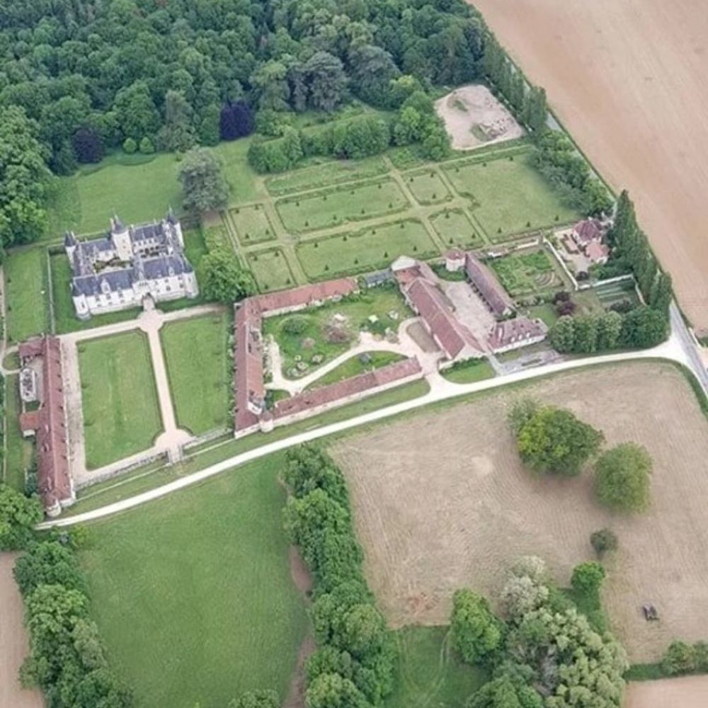 � vendre  Propri�t�/ch�teau Saint-Florent-sur-Cher (18400)