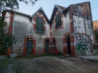  Immeuble � vendre 14 pi�ces 600 m�