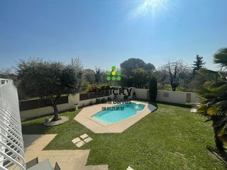  Maison � vendre 6 pi�ces 204 m�