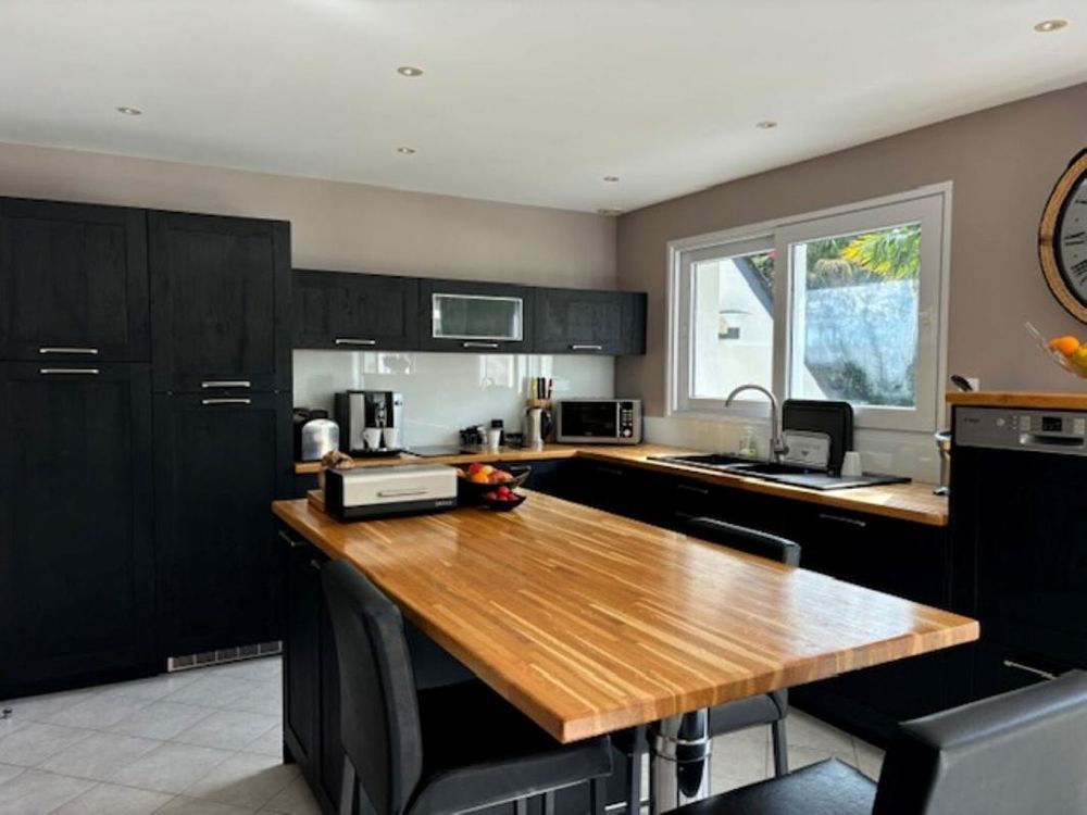 � vendre  Maison B�nodet (29950)