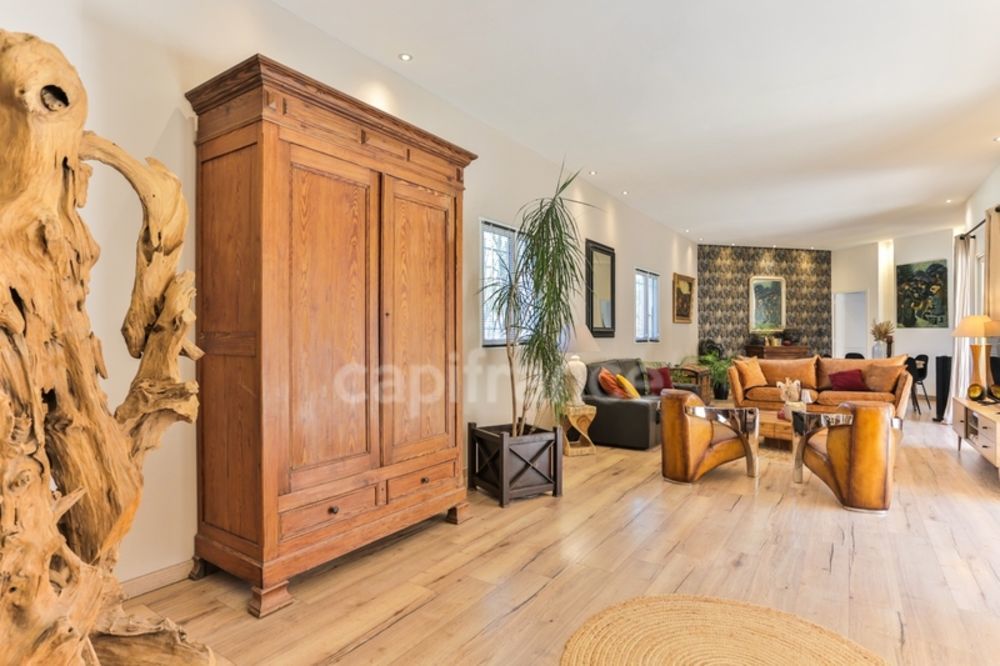 � vendre  Villa Uz�s (30700)