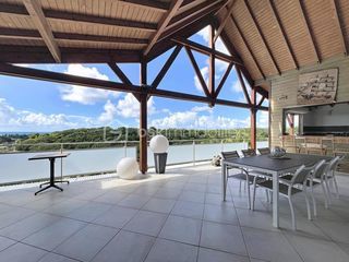  Villa � vendre 10 pi�ces 295 m�