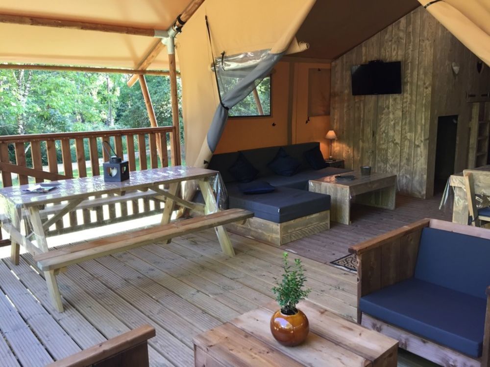 � vendre  Propri�t�/ch�teau Le Buisson-de-Cadouin (24480)