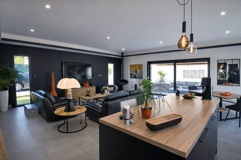   Villa plain pied contemporaine, 3 chambres, piscinable, climatisation, suite parentale, garanties d�cennales Villa - 5 pi�ce(s) - 118 m�