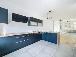  Maison � vendre 8 pi�ces 218 m�