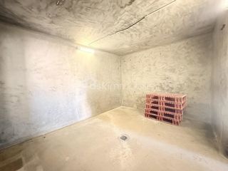  Parking / Garage � vendre 94 m�