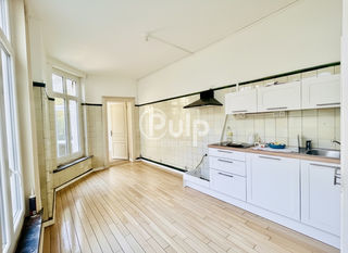  Immeuble � vendre 14 pi�ces 253 m�