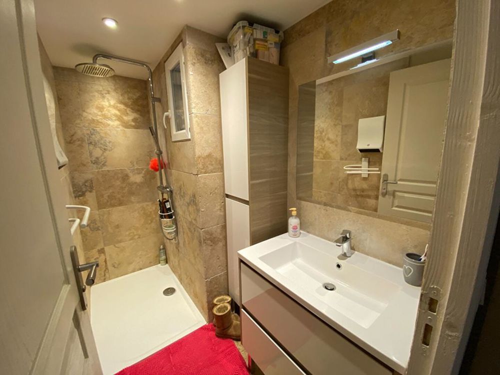 � vendre  Maison Grans (13450)