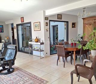  Maison � vendre 8 pi�ces 166 m�