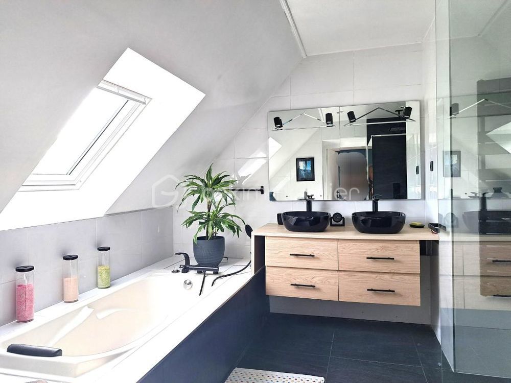 � vendre  Propri�t�/ch�teau Laill� (35890)