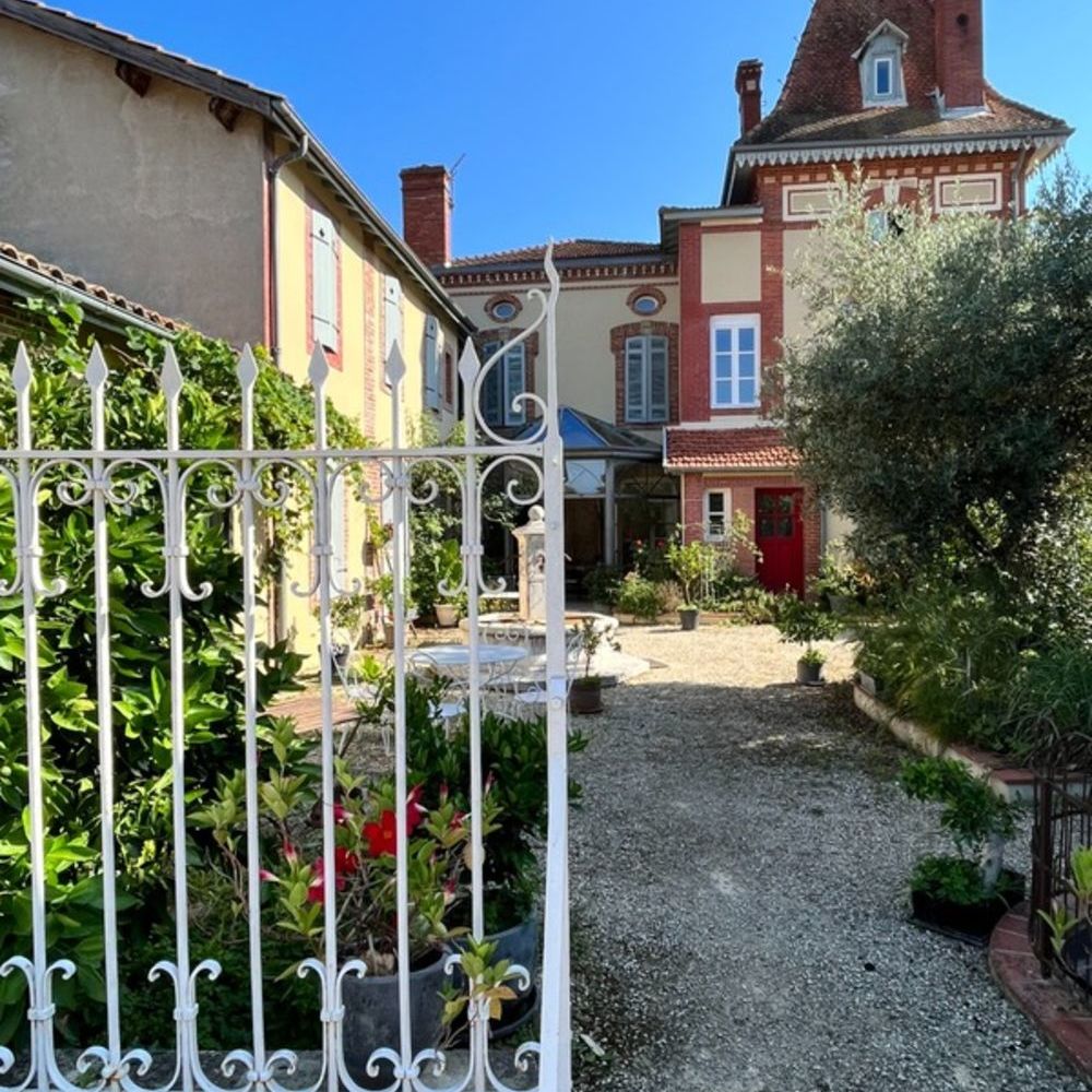 � vendre  Propri�t�/ch�teau Aire-sur-l'Adour (40800)