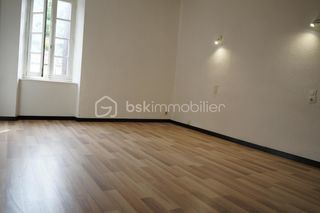  Immeuble � vendre 13 pi�ces 300 m�