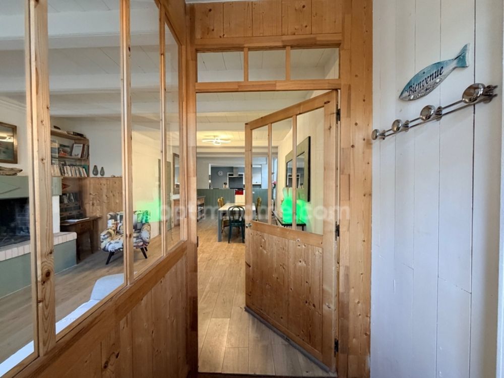 � vendre  Maison Le Bois-Plage-en-R� (17580)