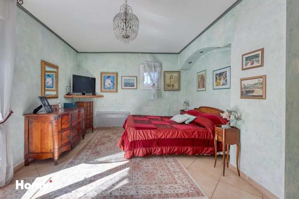 � vendre  Maison N�oules (83136)