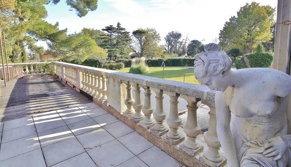 � vendre  Propri�t�/ch�teau Entraigues-sur-la-Sorgue (84320)