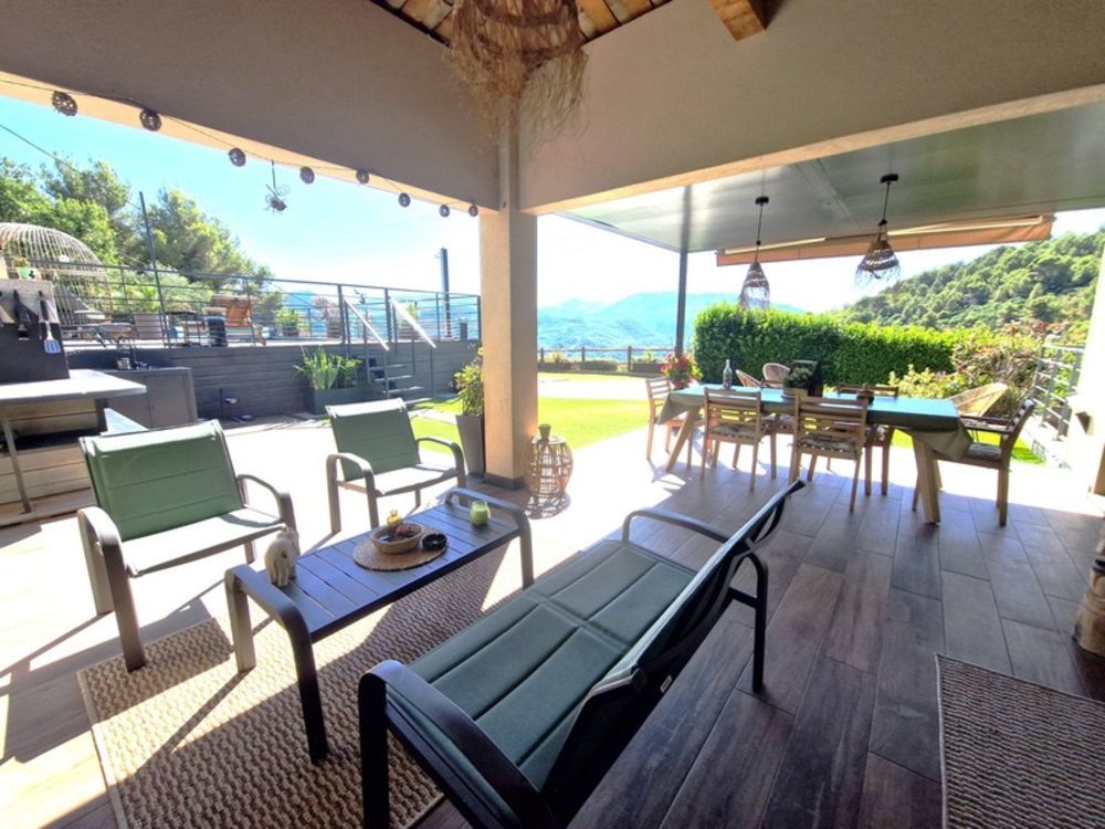 � vendre  Villa La Roquette-sur-Var (06670)