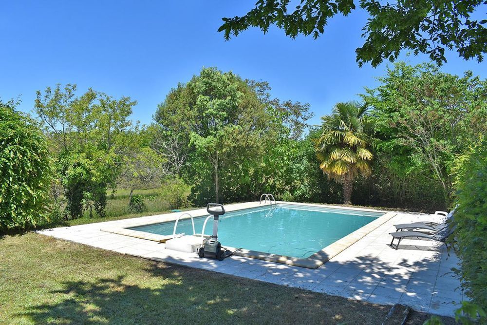 � vendre  Maison Montignac (24290)