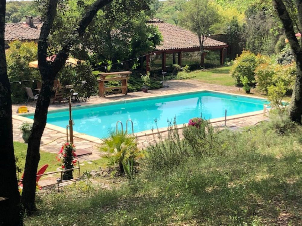 � vendre  Propri�t�/ch�teau Tornac (30140)