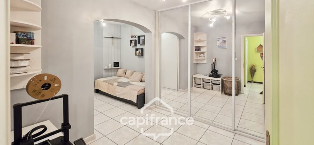 � vendre  Appartement Toulon (83200)