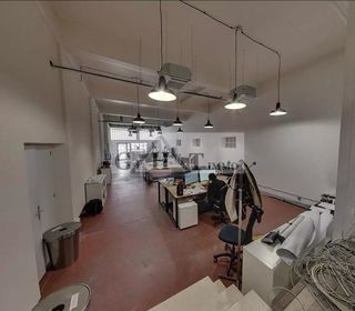  Immeuble � vendre 1220 m�