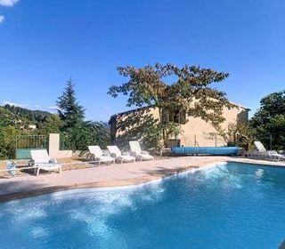  Maison � vendre 15 + pi�ces 410 m�