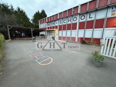 ENTREPOT/BUREAUX 800 M&sup2; A LOUER OZOIR LA FERRIERE 6000 77330 Ozoir la ferriere