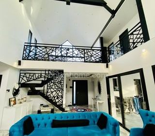  Loft � vendre 6 pi�ces 225 m�