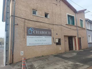  Immeuble � vendre 10 pi�ces 300 m�