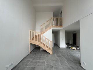  Appartement � louer 5 pi�ces 114 m�