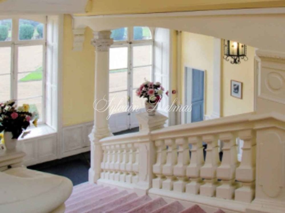 � vendre  Propri�t�/ch�teau Angers (49000)