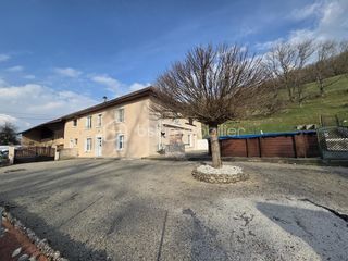  Propri�t�/ch�teau � vendre 5 pi�ces 141 m�