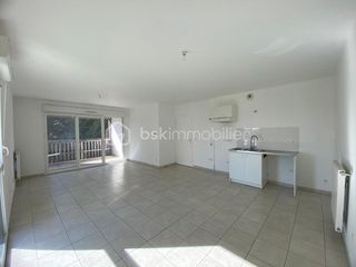  Appartement � vendre 3 pi�ces 65 m�