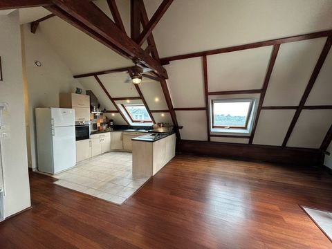   Coup de c�ur Appartement de  caract�re de 90m2 , avec studio ind�pendant  ARZON (56) Appartement - 5 pi�ce(s) - 130 m�