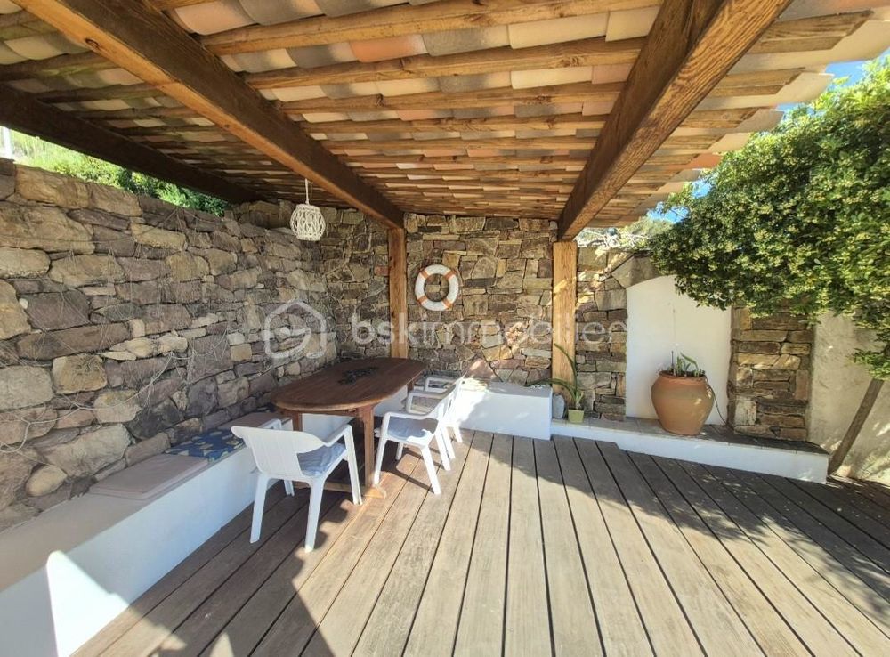 � vendre  Maison Carqueiranne (83320)