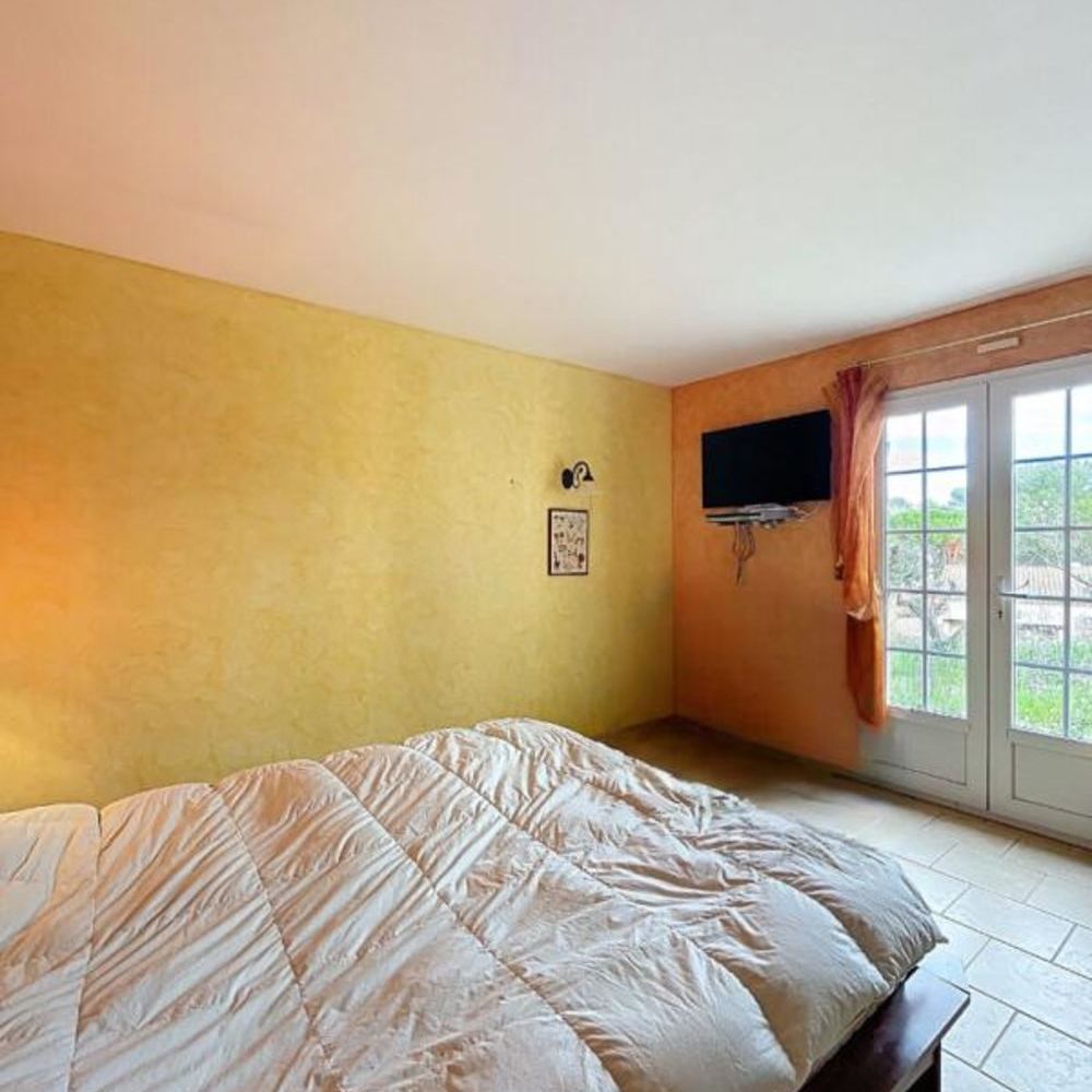 � vendre  Villa Olli�res (83470)